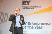 Антон Семёнов<br>стал победителем конкурса «Предприниматель года 2013»